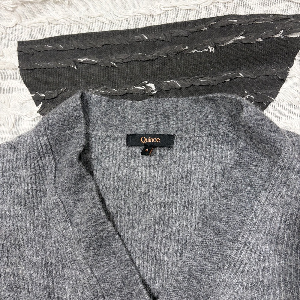 Quince Baby Alpaca-Wool Cropped Cardigan Charcoal Grey Sz S Classic Minimalist - Picture 4 of 11